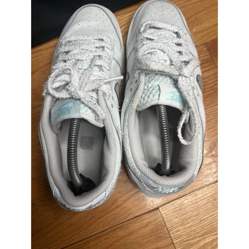 Nike Dunk Low SE Winter Storm Mens Size 9.5 White Gray Athletic Shoes Sneakers